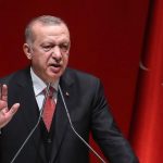 Ο Ερντογάν υπόσχεται μεταρρυθμίσεις για να σπάσει το οικονομικό «τρίγωνο