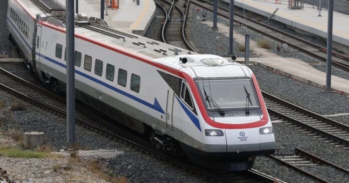 treno-hellenic-train-eurok-1200x630.jpg