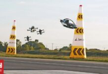 «Φόρμουλα 1 των ουρανών»: Πραγματοποιήθηκε ο πρώτος αγώνας ιπτάμενων αυτοκινήτων