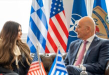 Η Κίμπερλι Γκιλφόιλ στη συνάντηση της με τον Νίκο Δένδια: «Να συνηθίσετε να με βλέπετε συχνά»