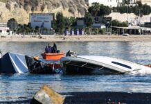 Μαρίνα Ζέας: Στάχτη και αποκαΐδια μετά τη φωτιά που ξέσπασε σε σκάφη – Δείτε εικόνες