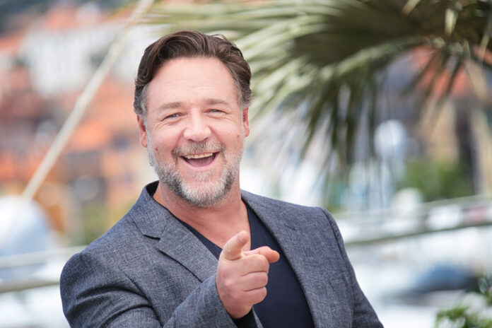 Russell-Crowe-gladiator.jpg