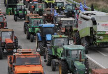 Το «στοίχημα» της κυβέρνησης για Χριστούγεννα με ανοιχτούς δρόμους χωρίς μπλόκα: Τα αιτήματα των αγροτών, ο Τσιάρας και το μήνυμα Μητσοτάκη