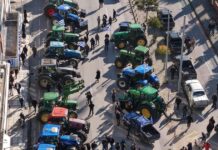 Εκπρόσωποι από 40 μπλόκα στη Νίκαια αποφασίζουν για τη στάση τους και τη συνάντηση με Μητσοτάκη