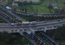 Live: Η κυβέρνηση απαντά στα αιτήματα των αγροτών – Δηλώσεις του Κώστα Τσιάρα