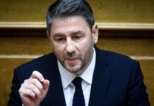 Ανδρουλάκης: Η κυβέρνηση είναι κυβέρνηση «βουτηγμένη στην ανυποληψία, την αποτυχία και τη διαφθορά» –