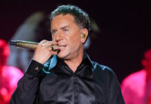 Γιώργος Μαζωνάκης: «Αν θες καριέρα πέρνα από το καμαρίνι του, έλεγαν από την παραγωγή στον 21χρονο» λέει τραγουδίστρια που συνεργάστηκε μαζί τους