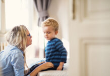 Πότε το παιδί αντιλαμβάνεται για πρώτη φορά τα συναισθήματά του; Η επιστήμη απαντά