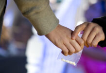 Μαθητές διακινούσαν κοκαΐνη και χασίς μέσα σε σχολείο στα βόρεια προάστια – 12 συλλήψεις, ανάμεσά τους και ενήλικοι