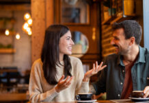 Μήπως έχεις περάσει τη γραμμή και φέρεσαι στον σύντροφό σου σαν παιδί;