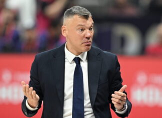 Γιασικεβίτσιους για τη διαιτησία κόντρα στον Παναθηναϊκό: «Προτιμώ να κρατήσω τα λεφτά στην τσέπη μου την περίοδο των Χριστουγέννων»