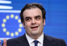 Κυριάκος Πιερρακάκης: Το παρασκήνιο της εκλογής του στο «τιμόνι» του Eurogroup – Νίκησε τον βαν Πέτεγκεμ από τα «αποδυτήρια»