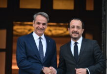 Τηλεφωνική επικοινωνία Μητσοτάκη – Χριστοδουλίδη για το Κυπριακό πριν τη συνάντηση με τον τουρκοκύπριο ηγέτη Ερχιουρμάν