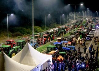 Αγρότες: «Όχι σε συνάντηση με τον Μητσοτάκη και κλιμάκωση των κινητοποιήσεων» αποφάσισε το μπλόκο της Νίκαιας πριν τις Σέρρες