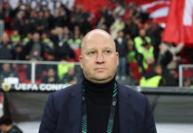 Νίκολιτς με ευχάριστη διάθεση μετά τη νίκη της ΑΕΚ: «Ελπίζω να ανοίξουν το δρόμο για να πάμε στο Αγρίνιο»