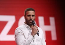 Εδώ Παππάς, εκεί Παππάς, που είναι ο Νίκος Παππάς; – Άφαντος παραμένει ο ευρωβουλευτής μετά τον ξυλοδαρμό του Νίκου Γιαννόπουλου