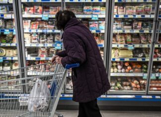 Δημοσκόπηση Alco: Το 40% θεωρεί πως το 2026 θα είναι χειρότερη χρονιά από αυτή που τελειώνει