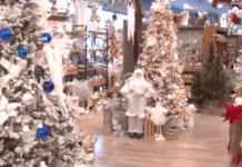 Σε εορταστικό κλίμα κινείται η αγορά – Οι καταναλωτές ψωνίζουν και φέτος χριστουγεννιάτικα είδη