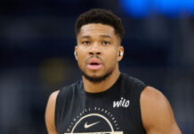 Γιάννης Αντετοκούνμπο: «Πρέπει να πιστέψουμε ότι είμαστε καλή ομάδα»