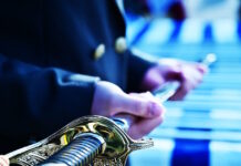 Ένοπλες Δυνάμεις: Έκτακτες κρίσεις ανώτατων αξιωματικών – Ποιοι προάγονται, ποιοι αποστρατεύονται και ποιοι παραμένουν