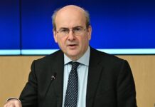 Κωστής Χατζηδάκης: «Βρίσκονται σε εξέλιξη 55 έργα αντιπλημμυρικής προστασίας στην Αττική»