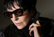 Η Λάιζα Μινέλι σε ένα ανατρεπτικό καλλιτεχνικό come back