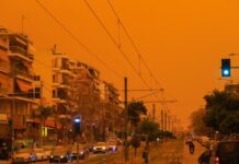 Διπρόσωπος ο καιρός το Σαββατοκύριακο: Αφρικανική σκόνη, βροχές και υψηλές θερμοκρασίες