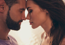 Όταν η ντροπή στο σεξ φέρνει το τρίτο πρόσωπο στη σχέση – Ο ειδικός απαντά!