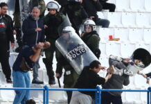 Στη φυλακή ο πρόεδρος του Ιωνικού και δυο οπαδοί της ομάδας για τα επεισόδια στο Κηφισιά – ΟΦΗ