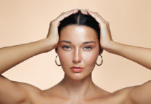 Η makeup artist της Jessie Buckley αποκαλύπτει τα tips μακιγιάζ της