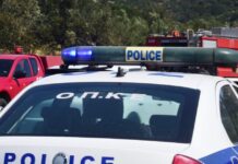 Πέταξαν χειροβομβίδα στον Κορυδαλλό: Ζημιές σε 6 αυτοκίνητα, έσπασαν τα τζάμια διαμερίσματος από το ωστικό κύμα