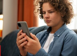 Πώς χρησιμοποιούν οι έφηβοι την ΑΙ; Οι γονείς νομίζουν ότι ξέρουν, αλλά δεν έχουν ιδέα