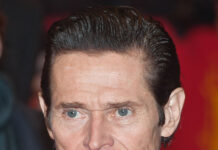 Γουίλεμ Νταφόε: Εξακολουθώ να πιστεύω στη δύναμη του θεάτρου