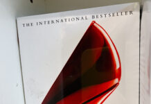 Όταν η συγγραφέας του “Ο διάβολος φοράει Prada” δούλευε δίπλα στην Άννα Γουίντουρ