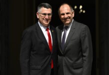 Επικοινωνία Γεραπετρίτη με τον ΥΠΕΞ του Ισραήλ: Ευχές για την 25η Μαρτίου από τον Γκίντεον Σαάρ