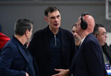 «Άναψαν τα αίματα» με Μπαρτζώκα και φίλους του Πανιωνίου: «Κάθε φορά μας βρίζουν εδώ, κάποιοι δεν σέβονται τίποτα»