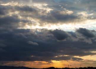 Καιρός αύριο: Συννεφιά σε Αττική και Θεσσαλονίκη – Βροχές, καταιγίδες και χιόνια σε άλλες περιοχές