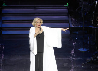 Μαρινέλλα: Η Ελλάδα αποχαιρετά την μεγάλη Κυρία του πενταγράμμου – Η ζωή γεμάτη «φως» που δεν σβήνει ούτε με τον θάνατό της