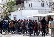 Μεταναστευτικό: Νέος δίαυλος συνεργασίας με τις ΗΠΑ για τις επιστροφές, στο επίκεντρο η εφαρμογή CBP Home