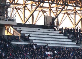 Αναβλήθηκε η δίκη των οπαδών του ΠΑΟΚ για τον προπηλακισμό δημοσιογράφων στην Τούμπα – Περιοριστικοί όροι στους 8 κατηγορούμενους