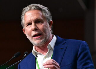 Παύλος Γερουλάνος στο Συνέδριο του ΠΑΣΟΚ: «Η νίκη στις εκλογές θα έρθει με σύστημα, οργάνωση και ενότητα»