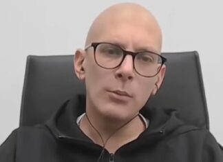 Ο Κώστας Σινάνης γύρισε στα καθήκοντά του μετά την επέμβαση για καρκίνο – «Τελειώσαμε με την περιπέτεια, κάναμε ακόμη ένα βήμα»