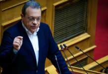 Σωκράτης Φάμελλος: Η κυβέρνηση αυτή, από όπου κι αν την πιάσεις, λερώνεσαι