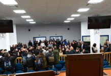 Τέμπη: Νέος γύρος πολιτικής σύγκρουσης για την αίθουσα της δίκης, η αντιπολίτευση μιλά για εικόνα που εκθέτει το υπουργείο Δικαιοσύνης