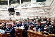 Βουλή: Πέρασαν από την Επιτροπή Εξοπλιστικών τα αμυντικά προγράμματα για την «Ατζέντα 2030» – «Ναι» από τη ΝΔ, «παρών» και «όχι» από την αντιπολίτευση