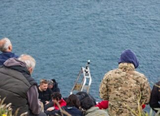 Βουλιαγμένη: Βρέθηκε οπτικό υλικό του 34χρονου δύτη όπου φαίνονται οι προσπάθειες που κάνει να βγει έξω από το «πηγάδι του διαβόλου»