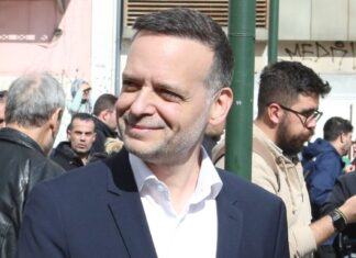 Χάρης Δούκας: «Μεγαλύτερό μου λάθος όταν σβήστηκαν τα ονόματα των θυμάτων των Τεμπών»