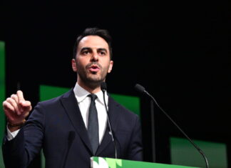 Συνέδριο ΠΑΣΟΚ: Ο Μανώλης Χριστοδουλάκης ζητά «καθαρή διαχωριστική γραμμή με τη δεξιά»