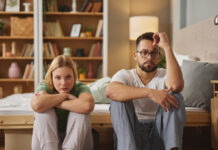 Monkey Branching: Η «σιωπηλή» απιστία που σε αφήνει με απορίες