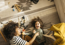 Living Room VS Bedroom Family: Εσύ σε ποιο τύπο οικογένειας ανήκεις;